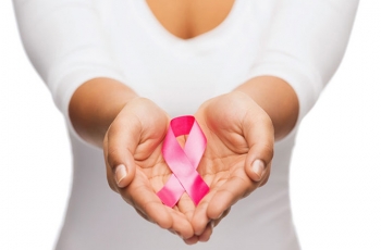 Những dấu hiệu ung thư vú thường bị bỏ qua